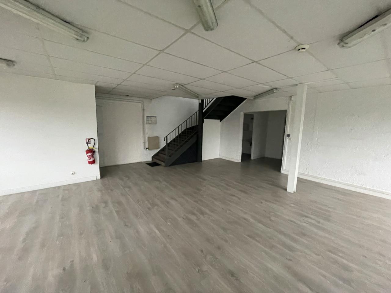 Local d'activité Buc 1015m² Location local d'activité Buc Yvelines OLACT2426780 14